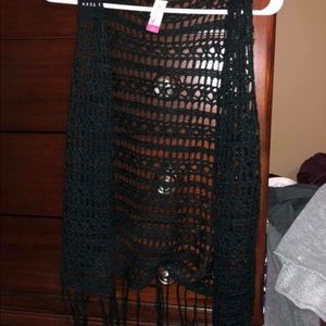 Back, lace, no sleeve cardigan.